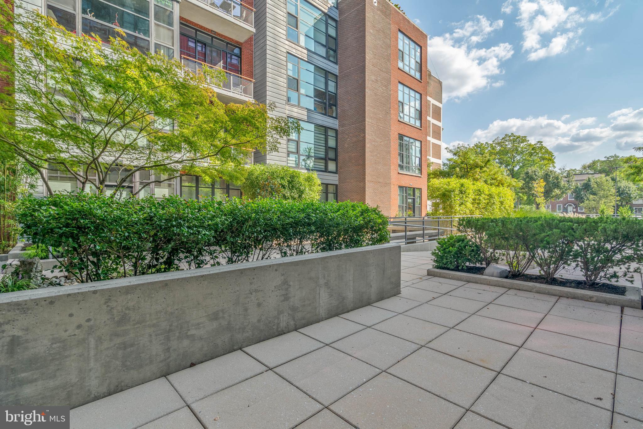 319 VINE STREET 108