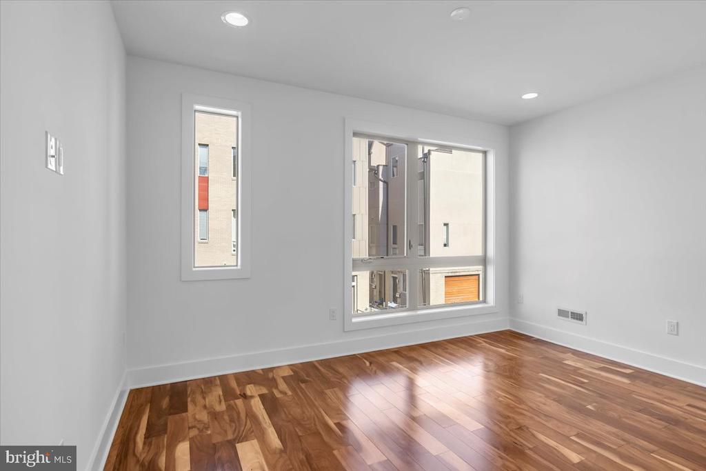 740 S COLUMBUS BOULEVARD 45