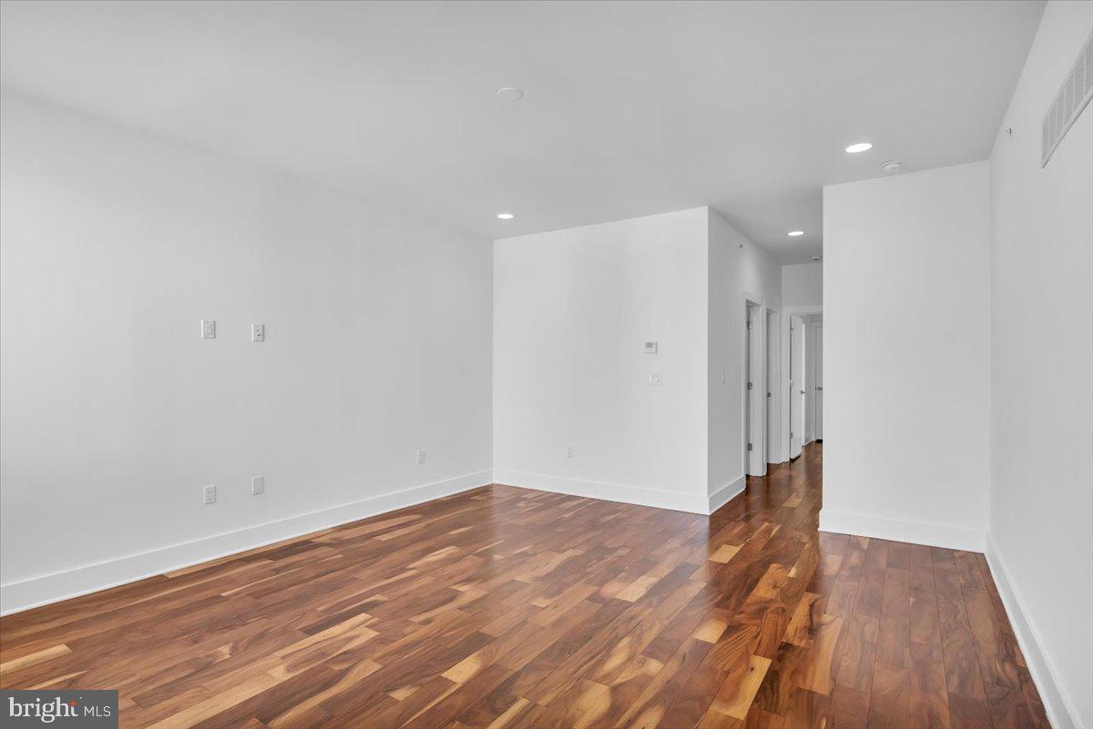 740 S COLUMBUS BOULEVARD 45