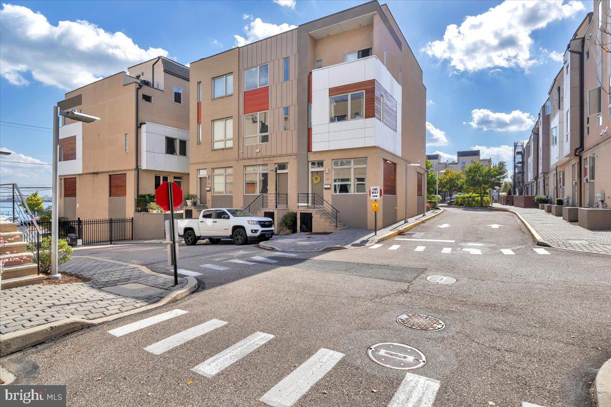 740 S COLUMBUS BOULEVARD 45