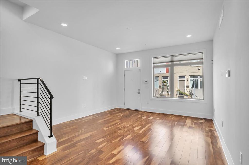 740 S COLUMBUS BOULEVARD 45