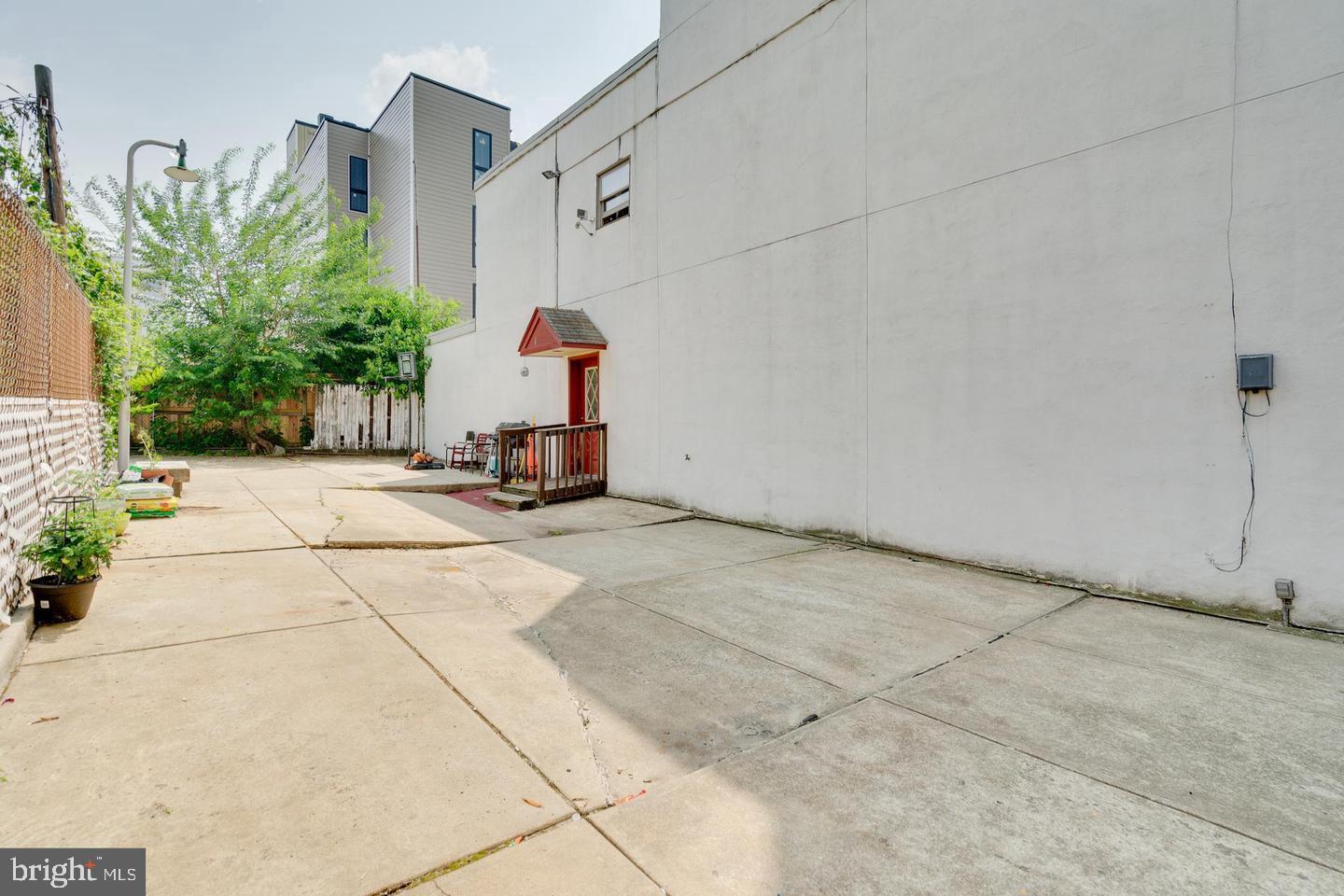 1425 MARLBOROUGH STREET