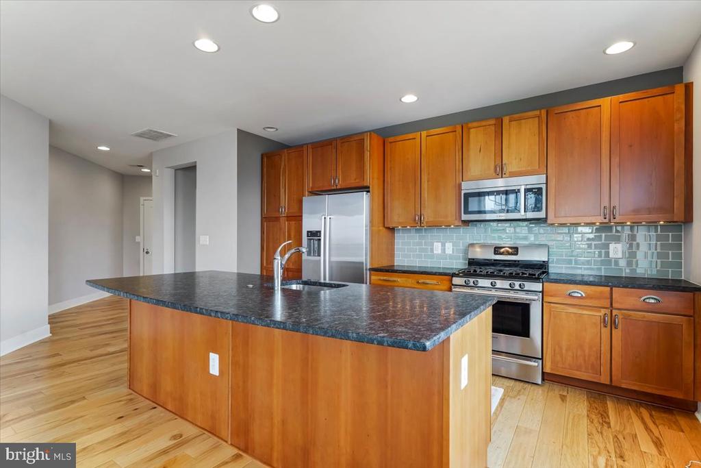 600 S 24TH STREET 503