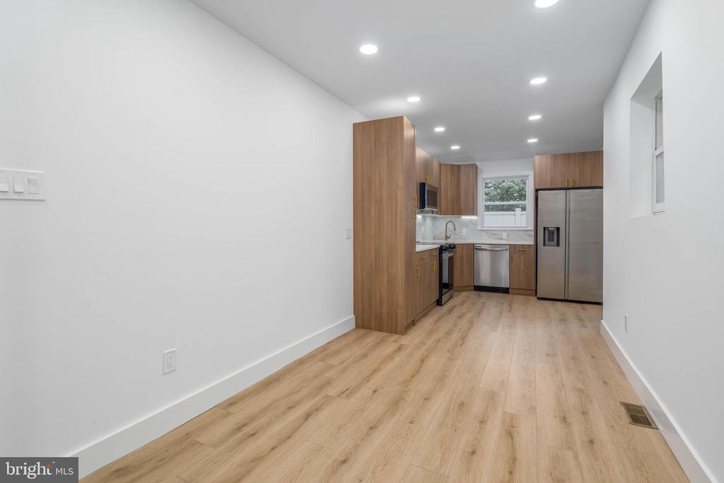 2124 N 3RD STREET