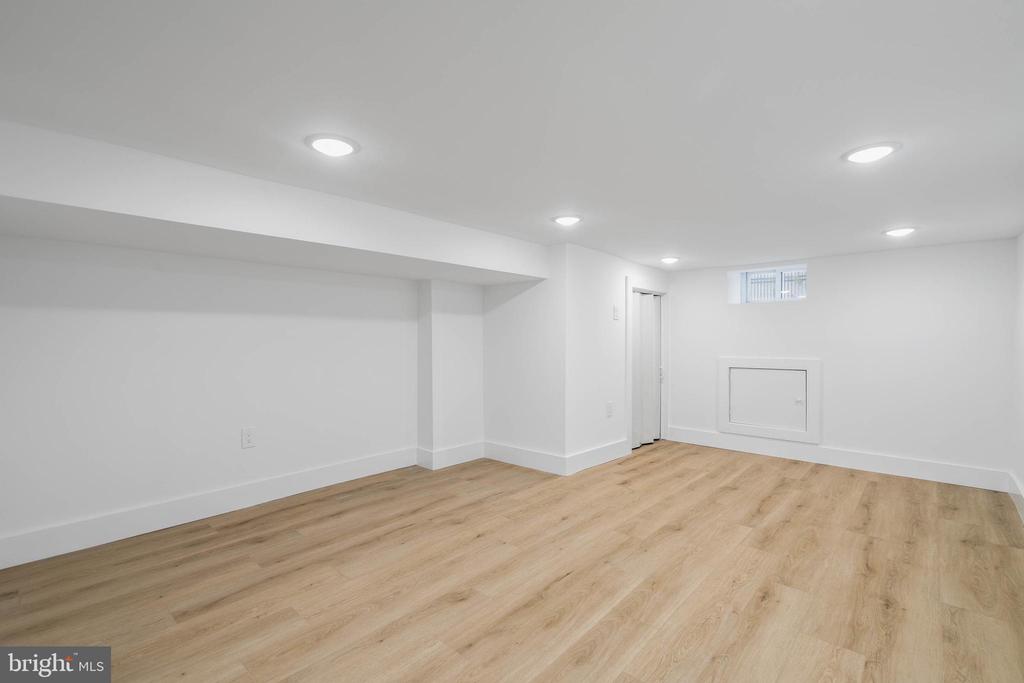 2124 N 3RD STREET