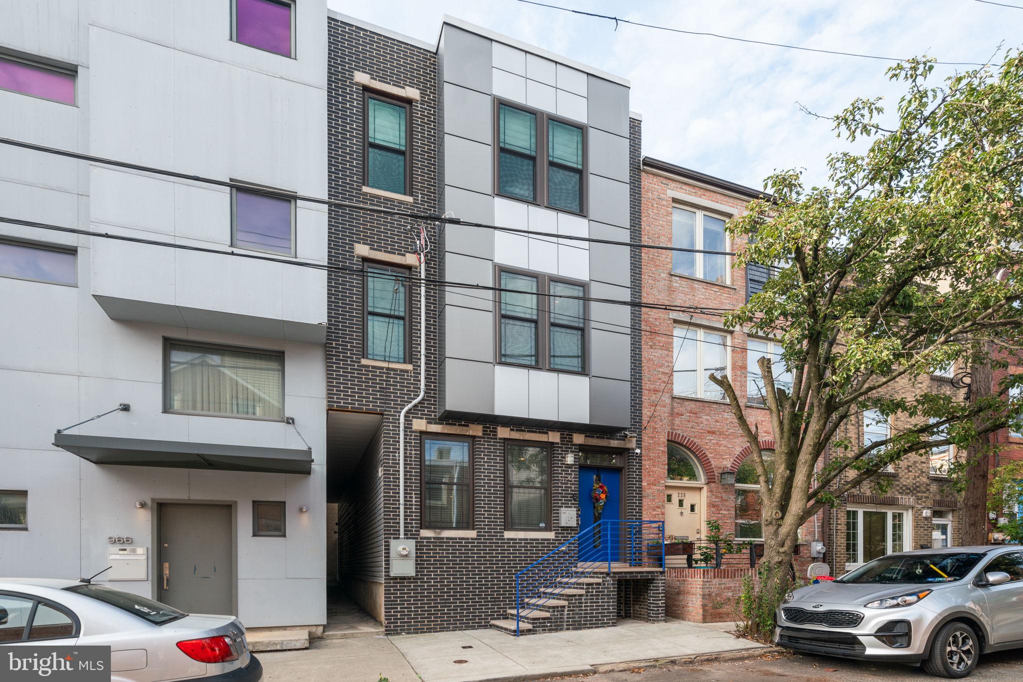 224 W WILDEY STREET