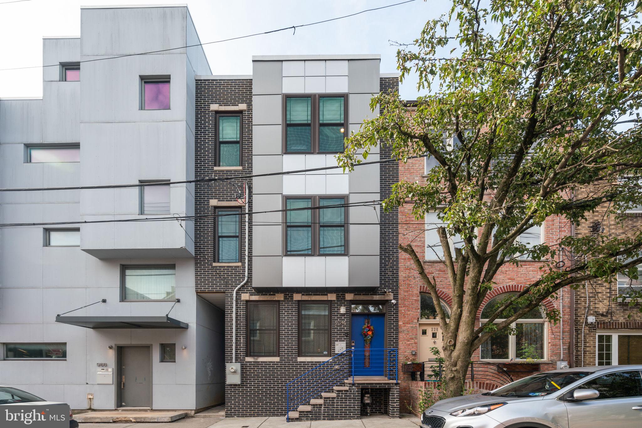 224 W WILDEY STREET