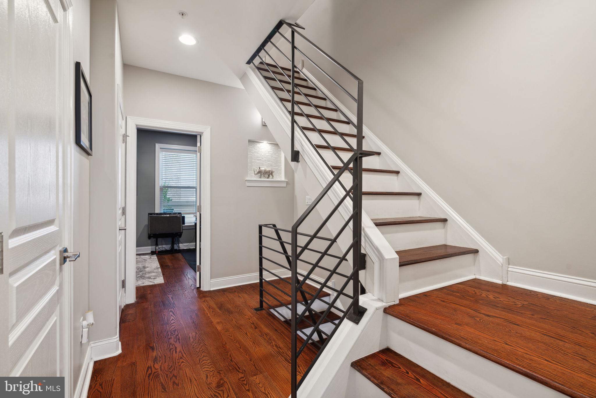 224 W WILDEY STREET