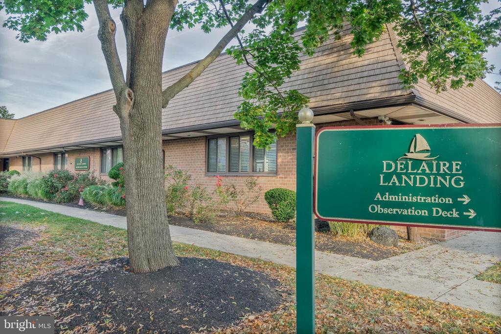 49304 DELAIRE LANDING ROAD 304
