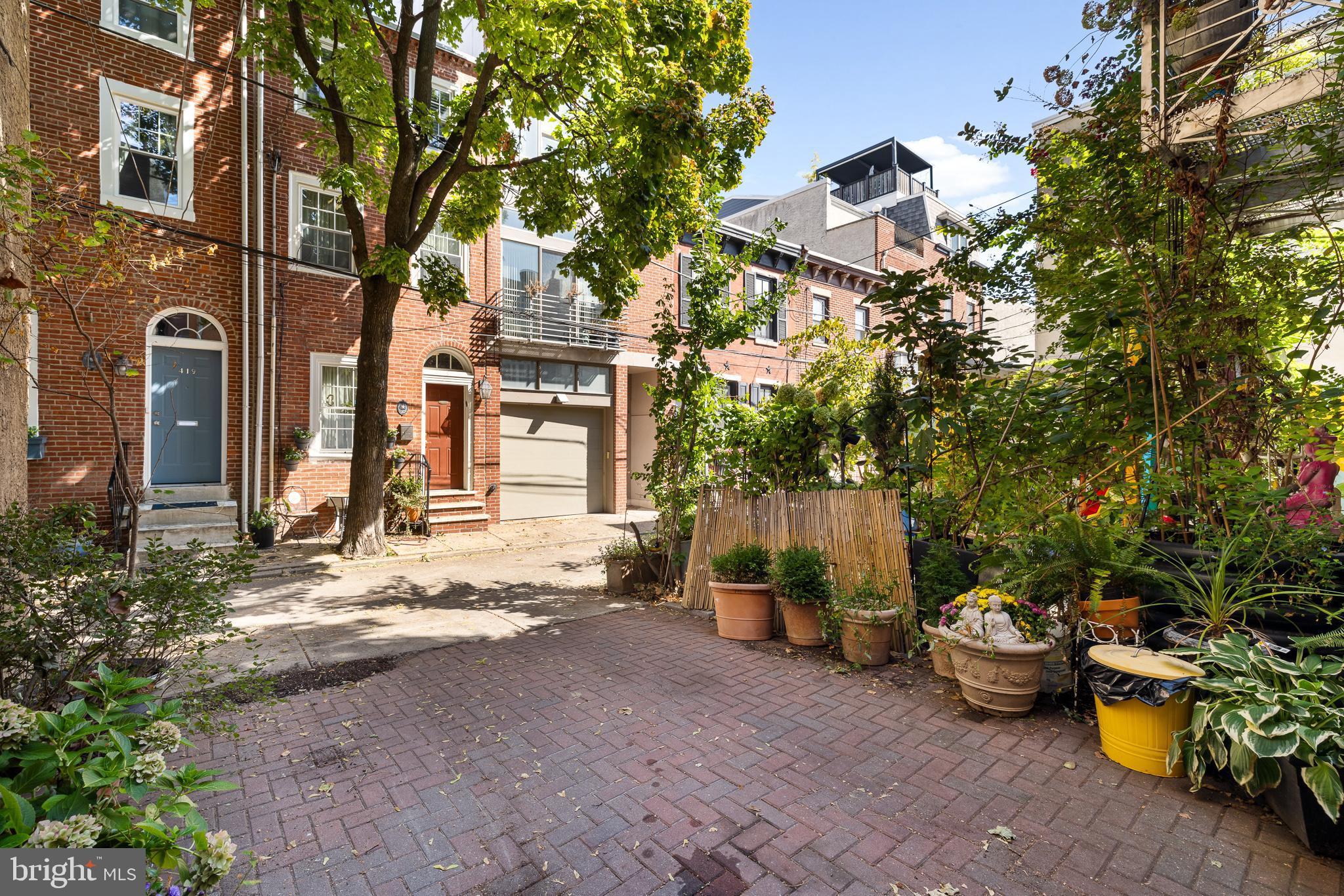 415 CATHARINE STREET