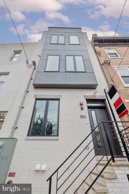 1810 FEDERAL STREET 2