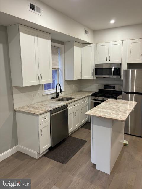 216 BUCKINGHAM PLACE 2