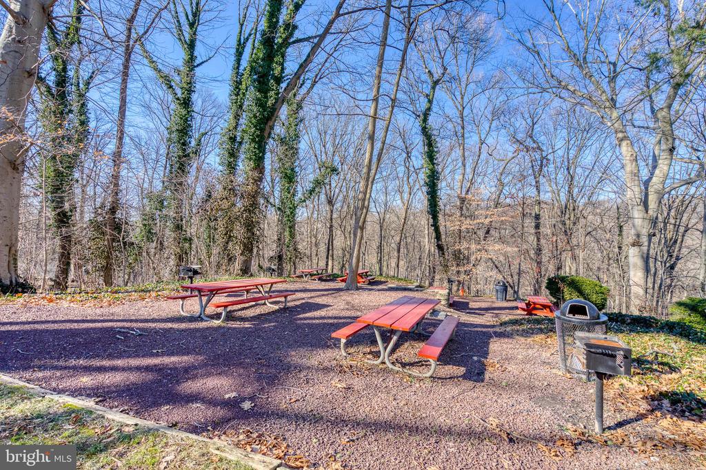 4000 GYPSY LANE 307