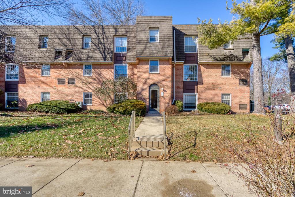 4000 GYPSY LANE 307