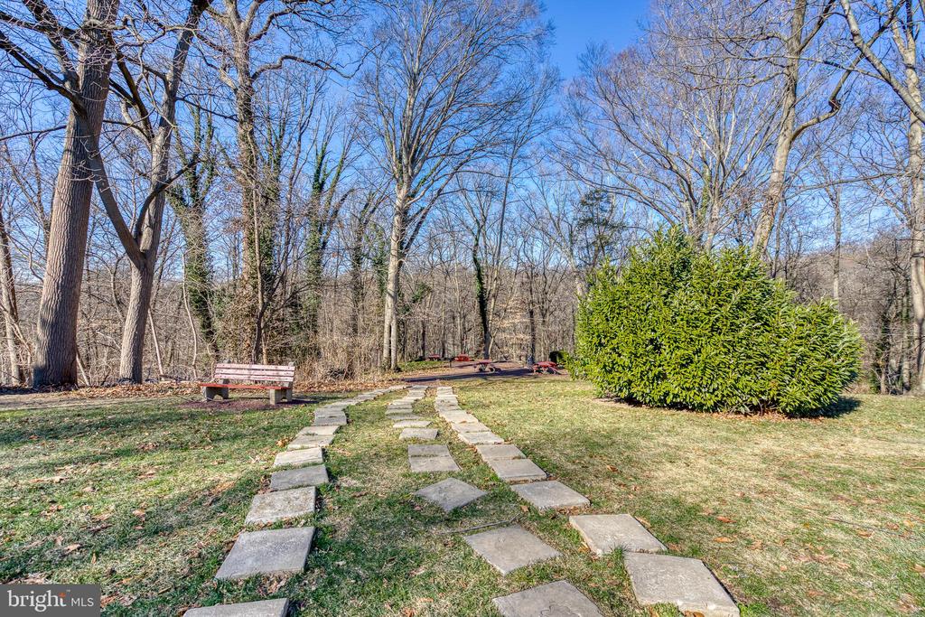 4000 GYPSY LANE 307