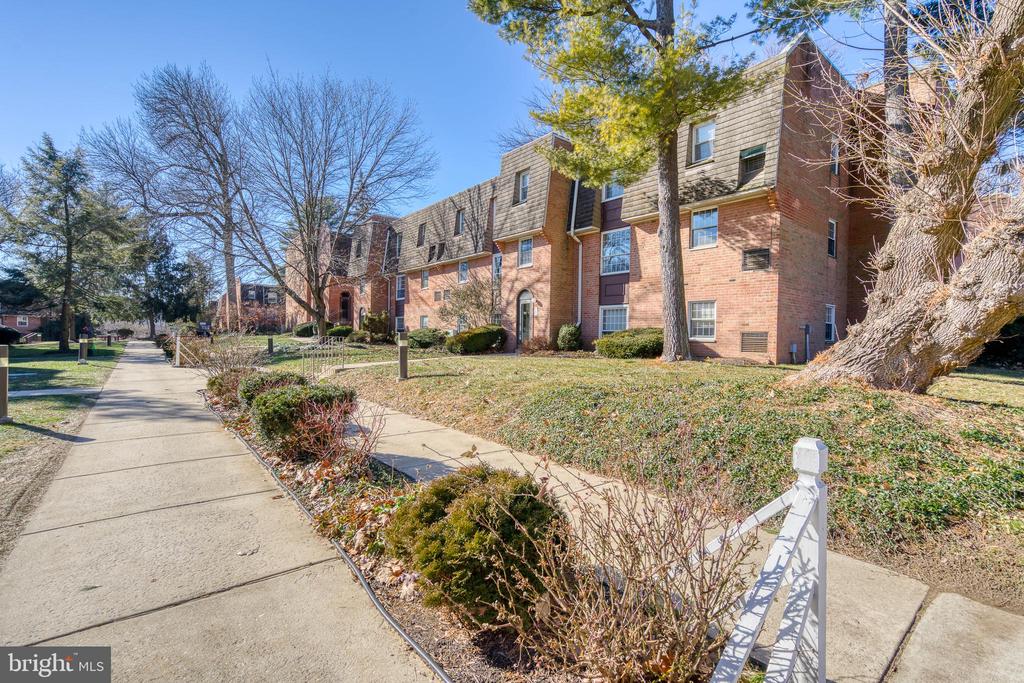 4000 GYPSY LANE 307
