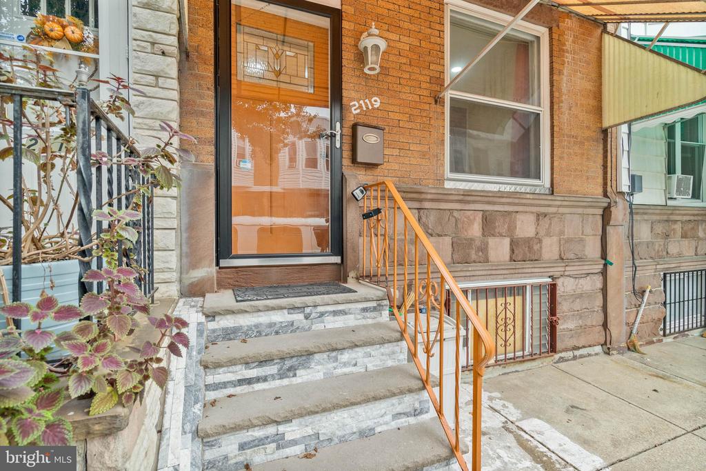 2119 S 19TH STREET