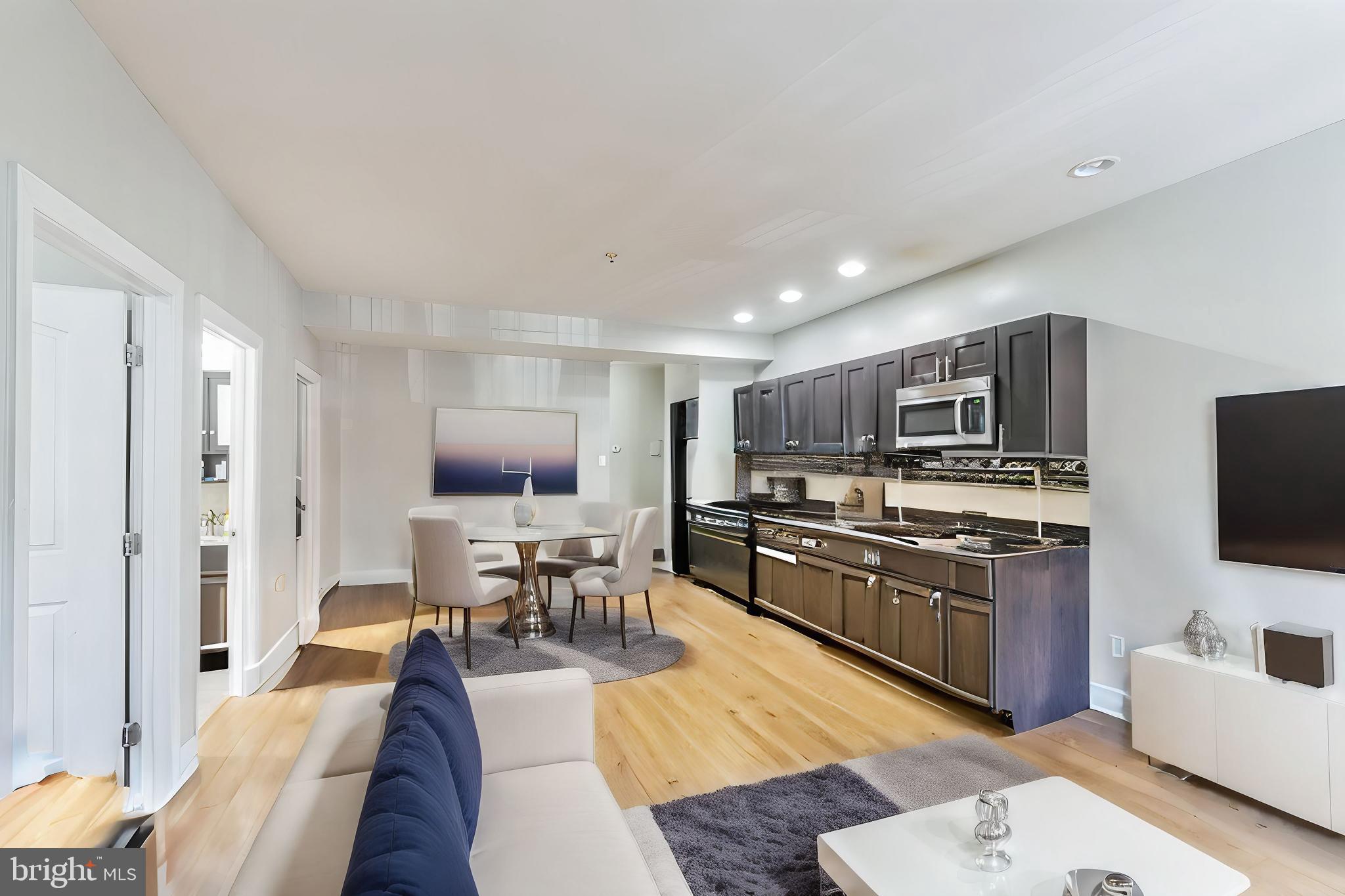 331 N 40TH STREET 3B
