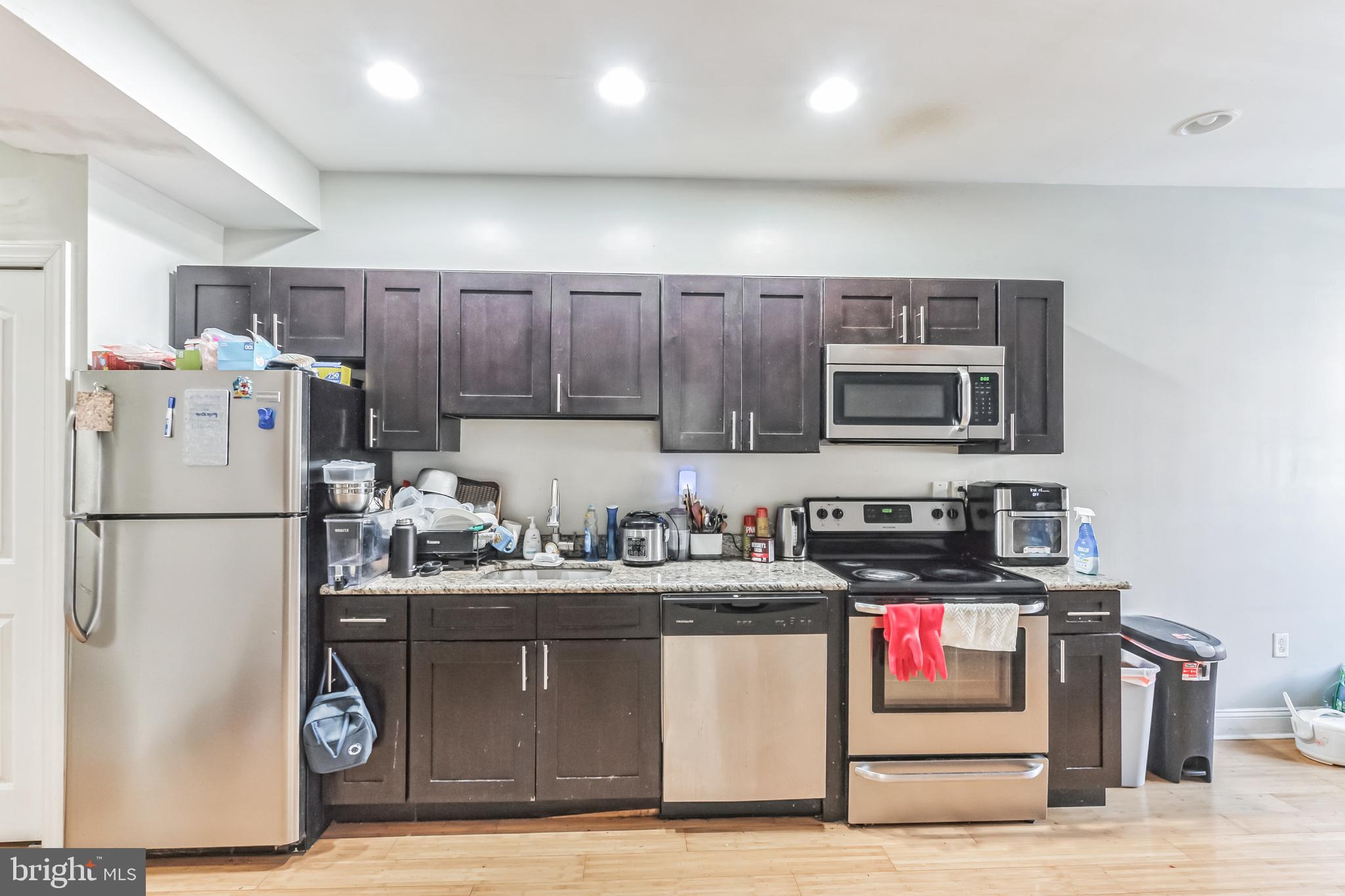331 N 40TH STREET 3B