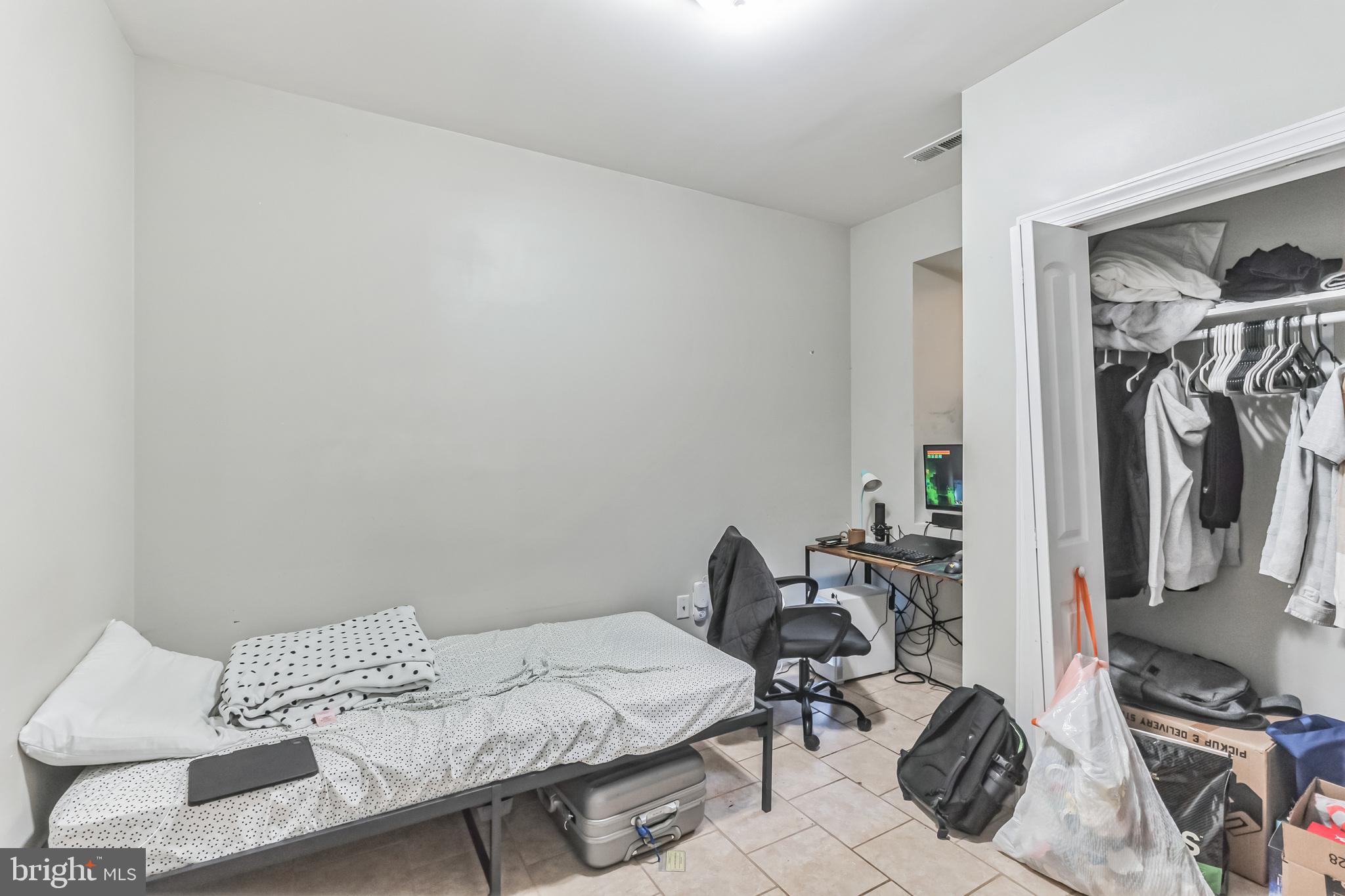 331 N 40TH STREET 3B