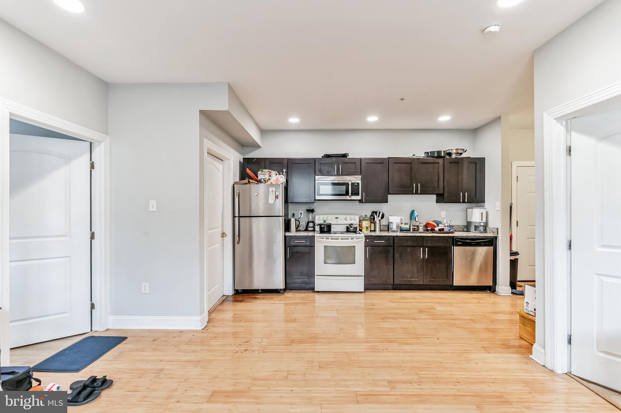 331 N 40TH STREET 3B