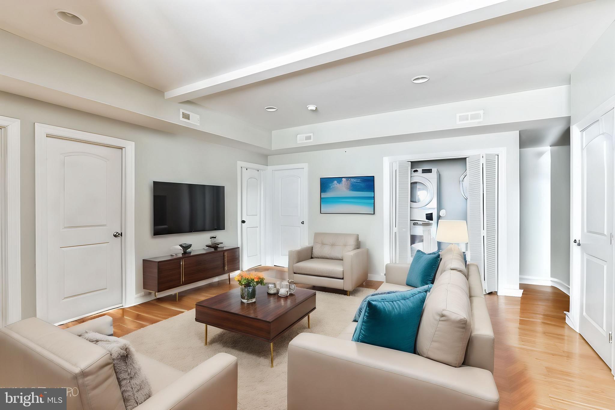 331 N 40TH STREET 3B