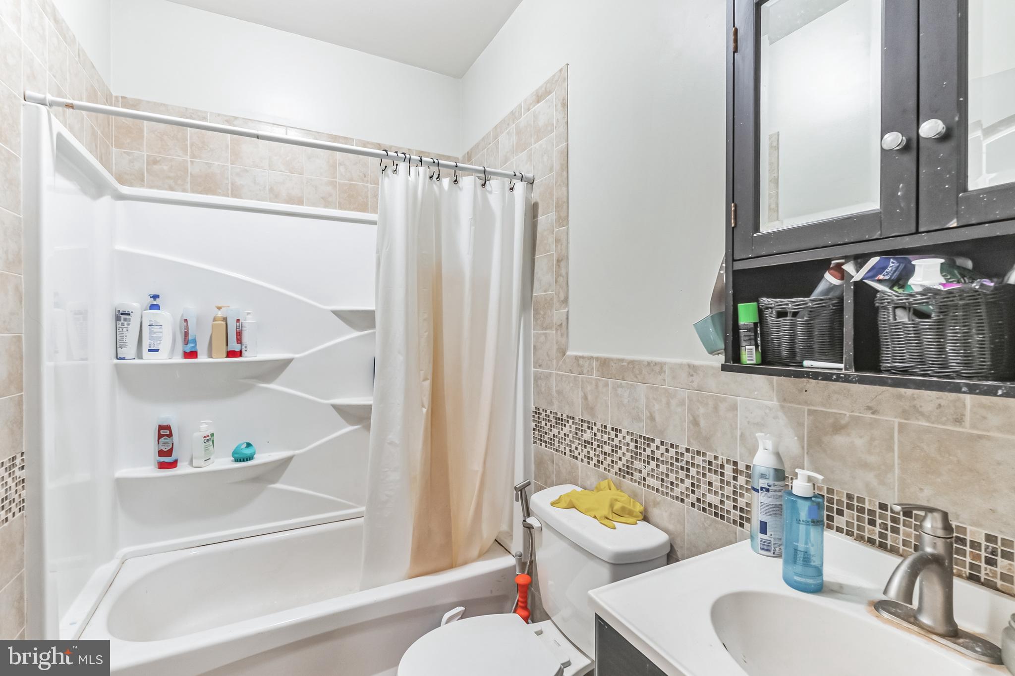 331 N 40TH STREET 3B