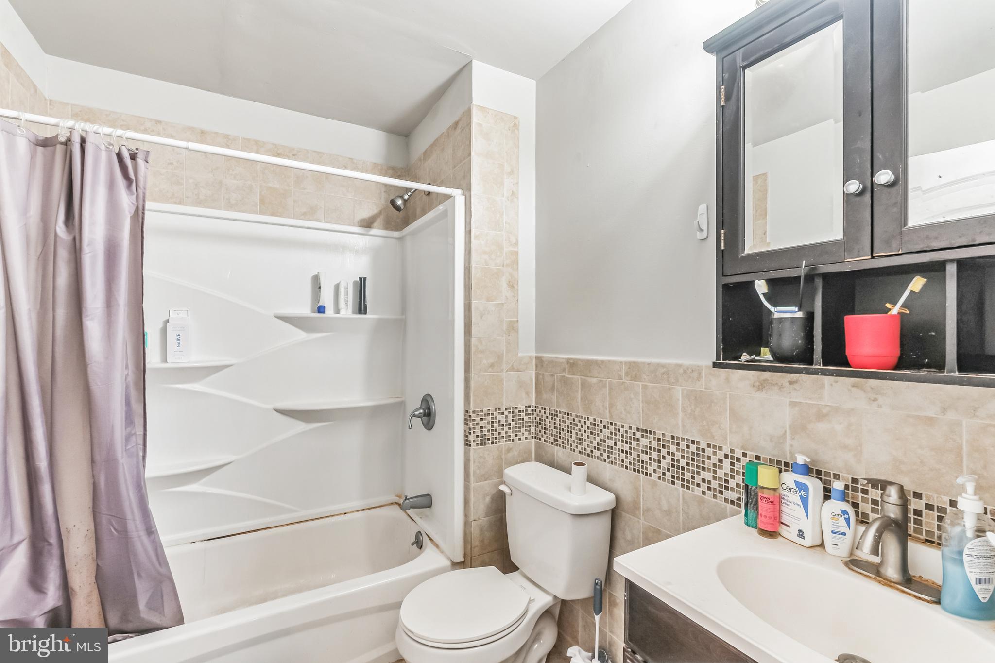 331 N 40TH STREET 3B