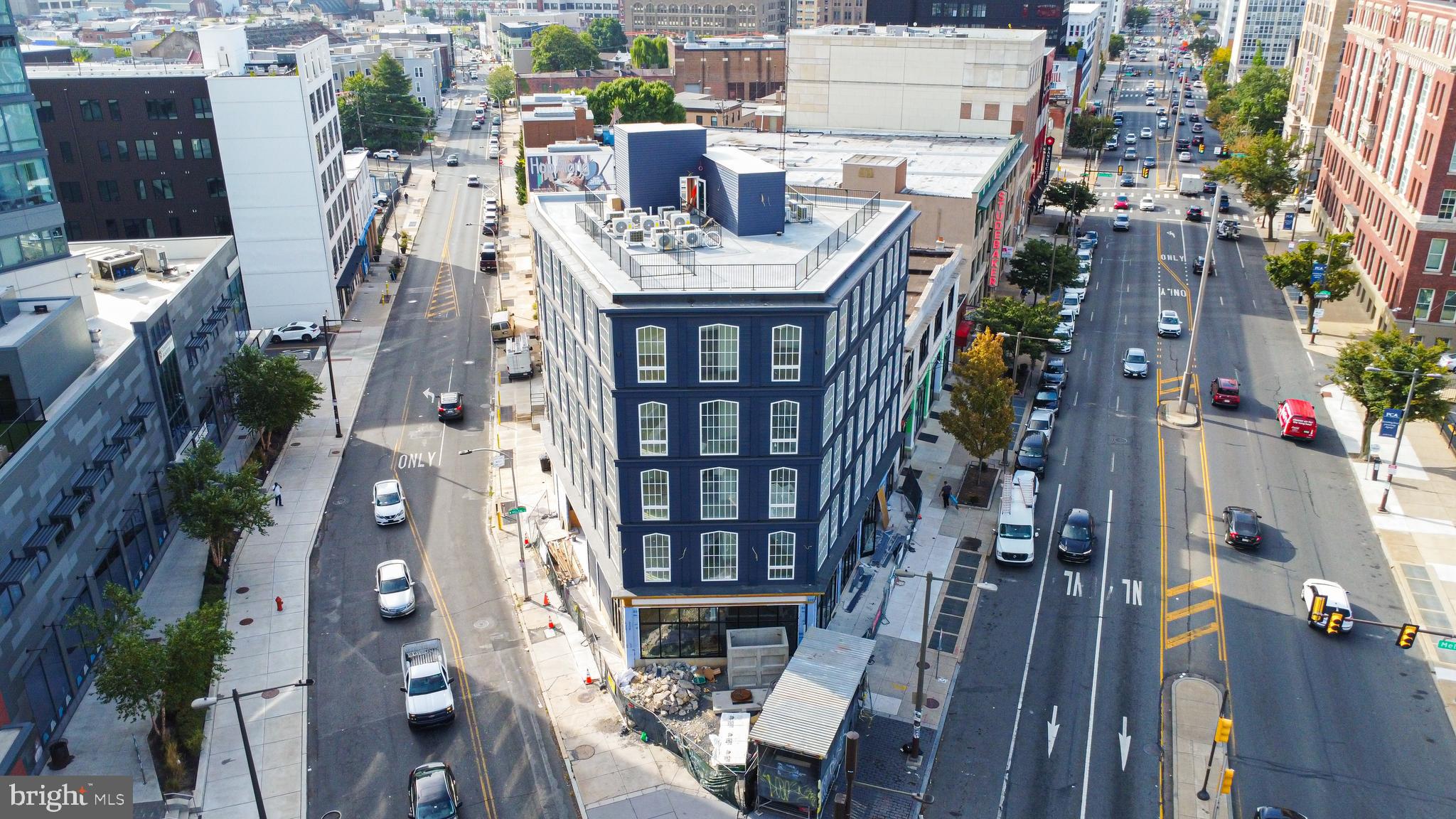 689 N BROAD STREET
