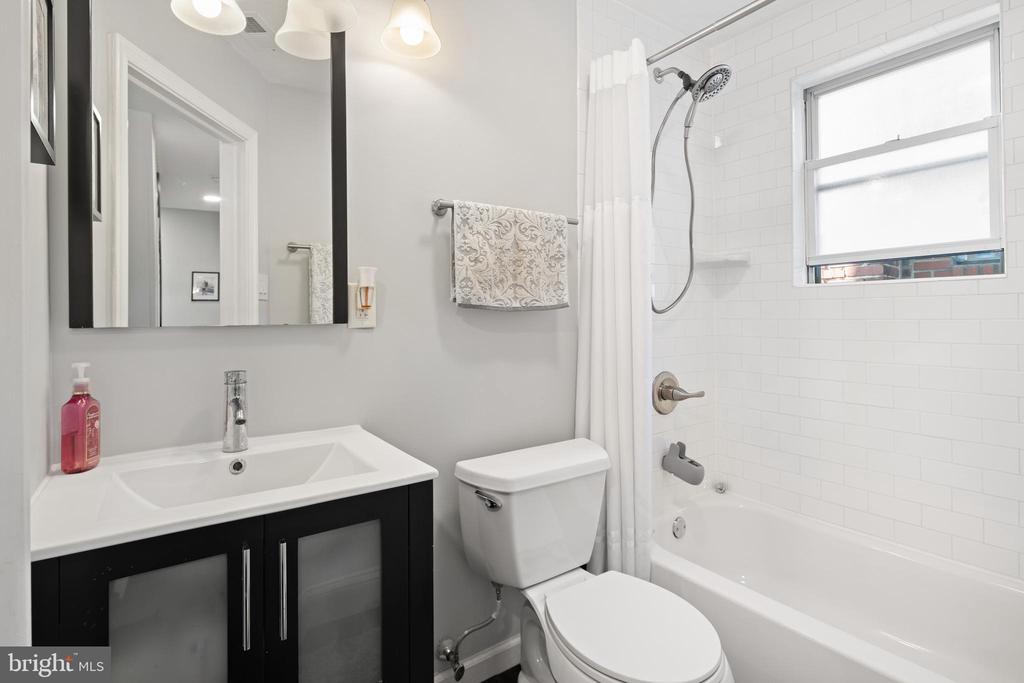 1924 S 13TH STREET