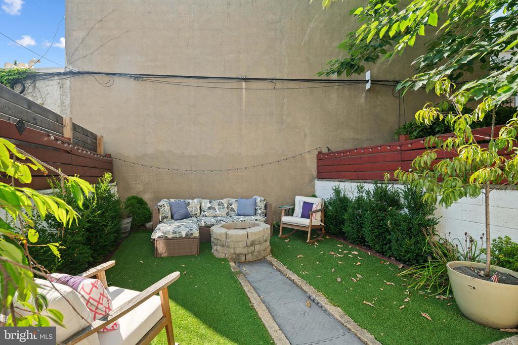 1924 S 13TH STREET