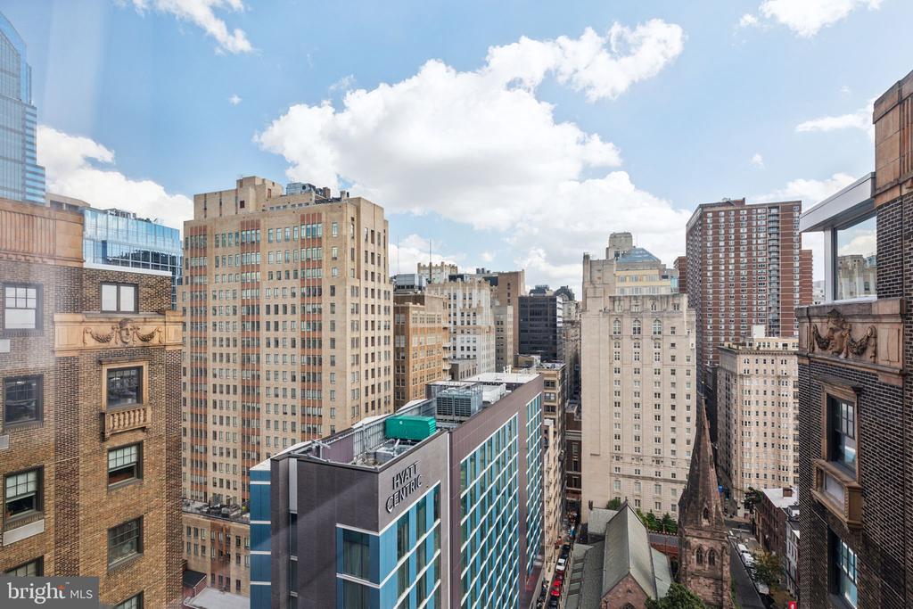 1701 LOCUST STREET 15 2106