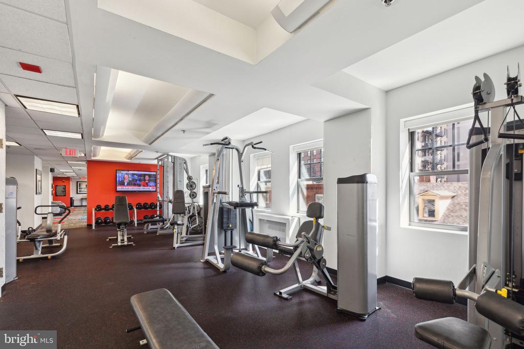 1701 LOCUST STREET 15 2106