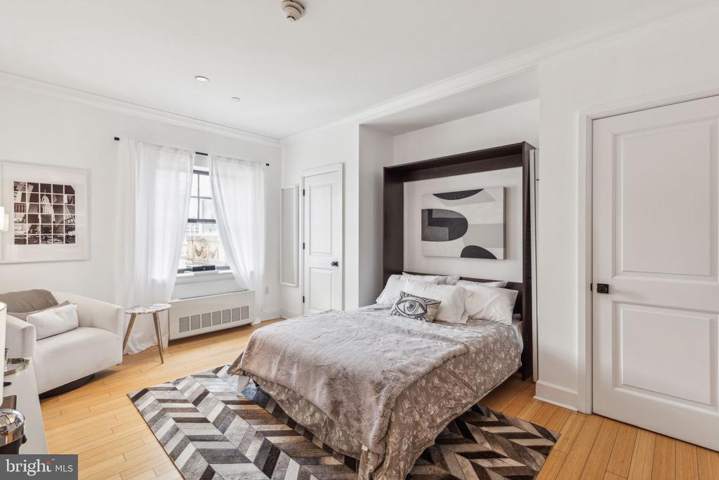 1701 LOCUST STREET 15 2106