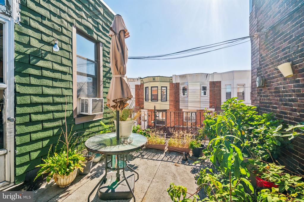 2114 S 22ND STREET