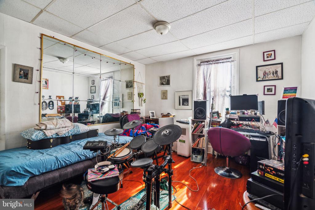 2114 S 22ND STREET