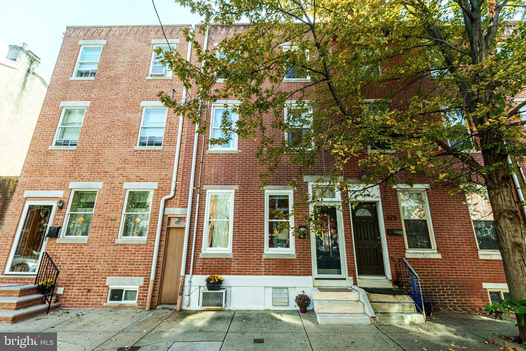 326 TITAN STREET