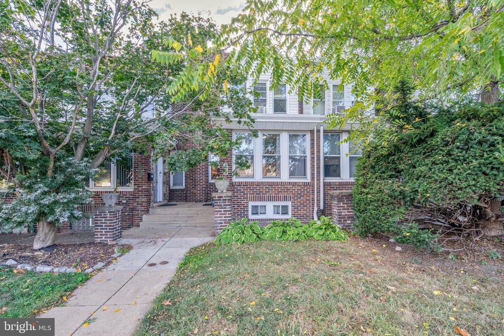 5878 HENRY AVENUE