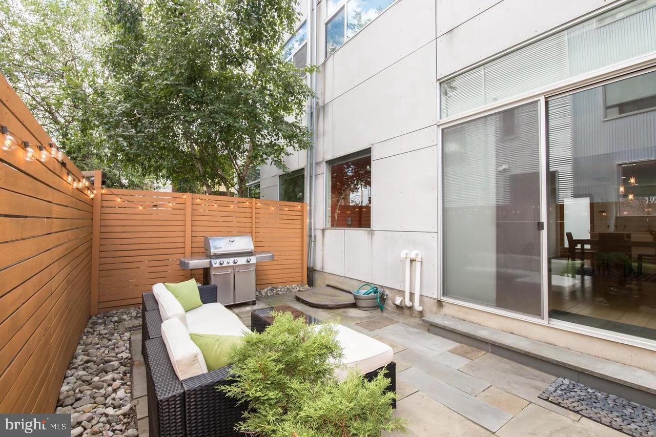 1115 N 3RD STREET