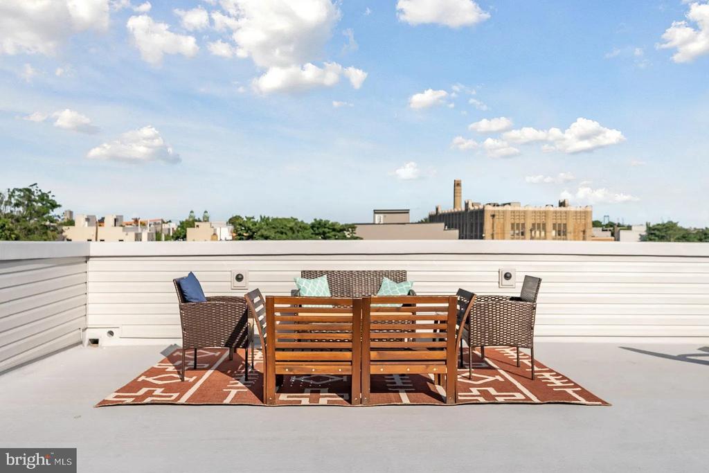 1735 S 23RD STREET 5
