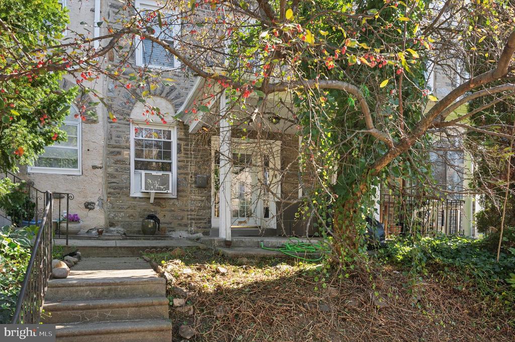 2735 N 46TH STREET