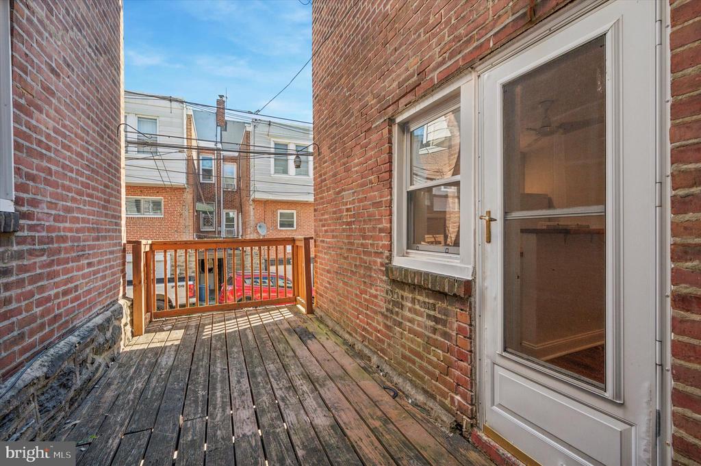 2735 N 46TH STREET