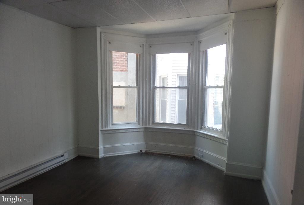433 W BRINGHURST STREET