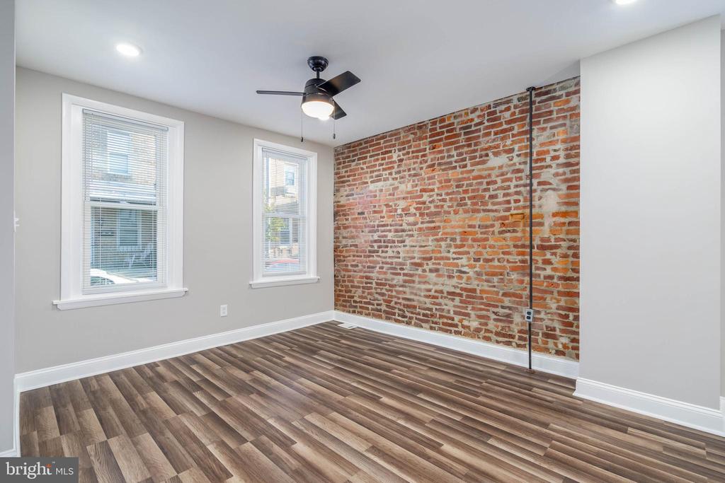 3348 MERCER STREET 50