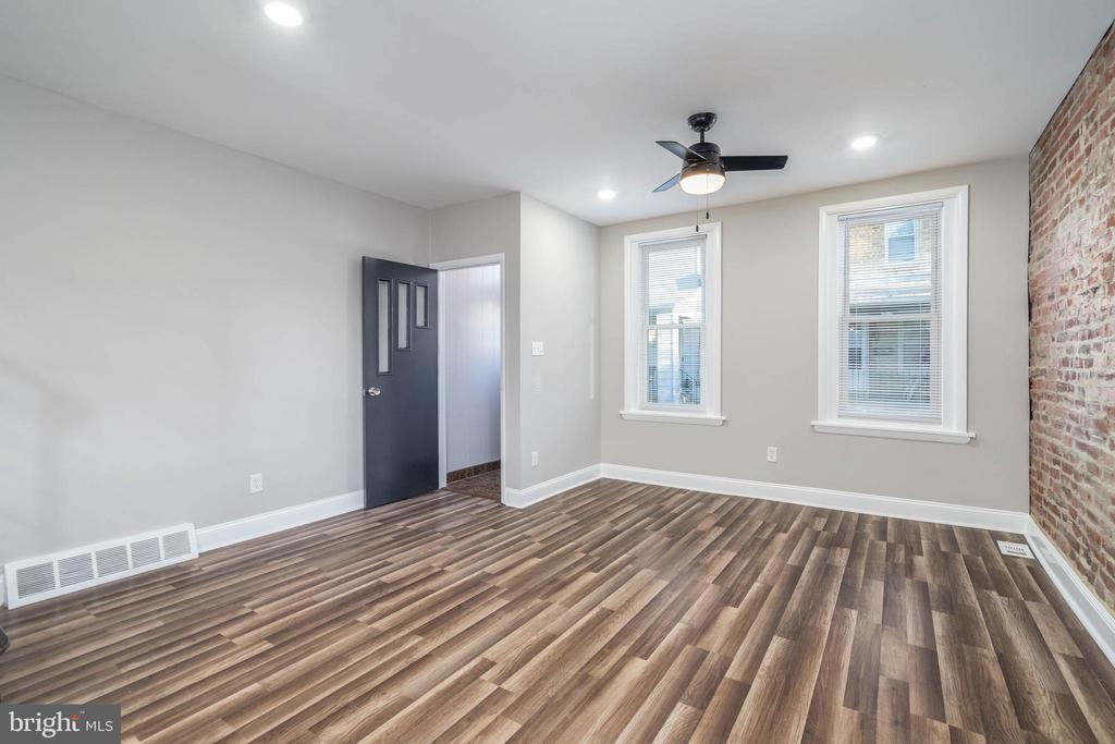 3348 MERCER STREET 50