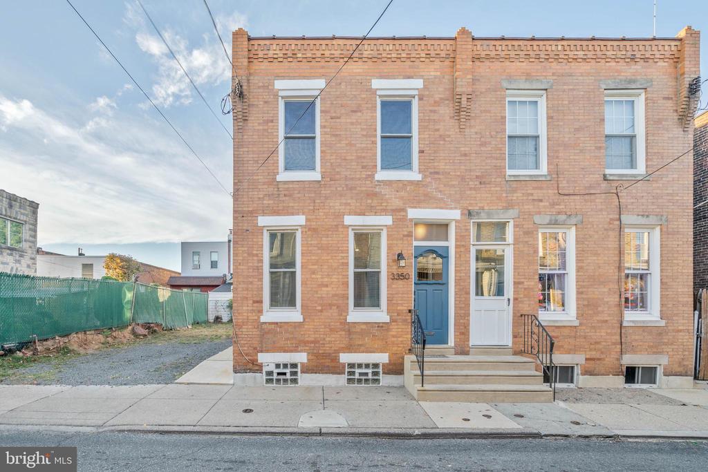 3348 MERCER STREET 50
