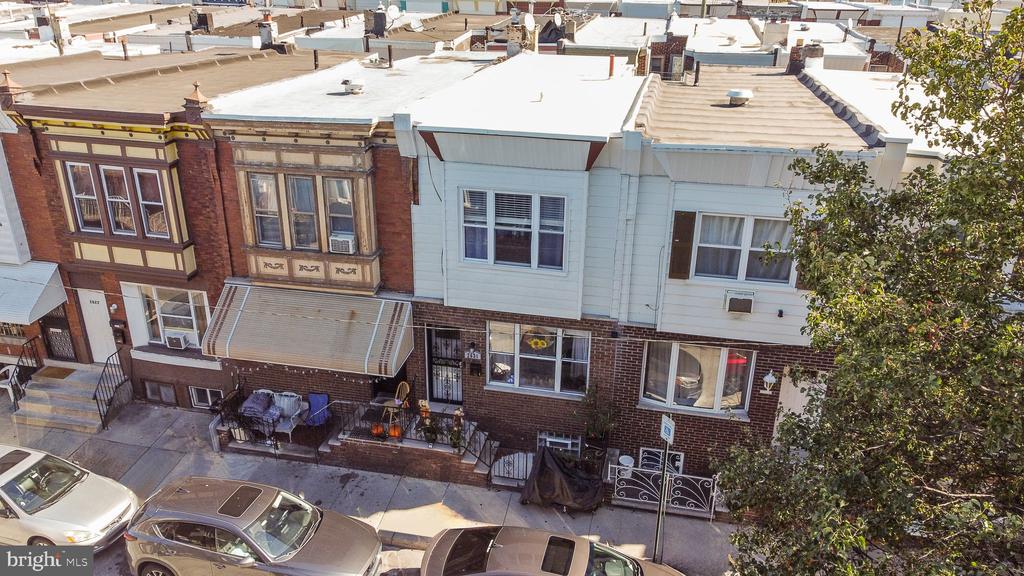 2631 S MARSHALL STREET
