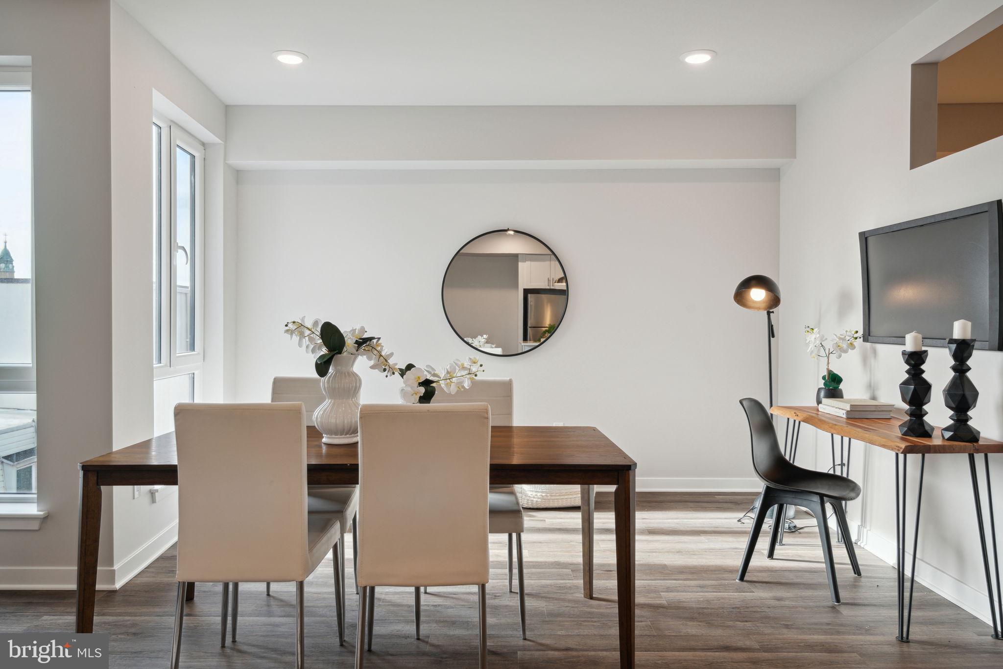 101 W OXFORD STREET 302