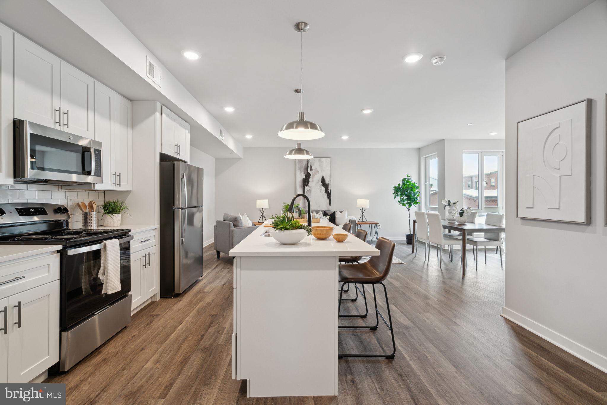 101 W OXFORD STREET 403