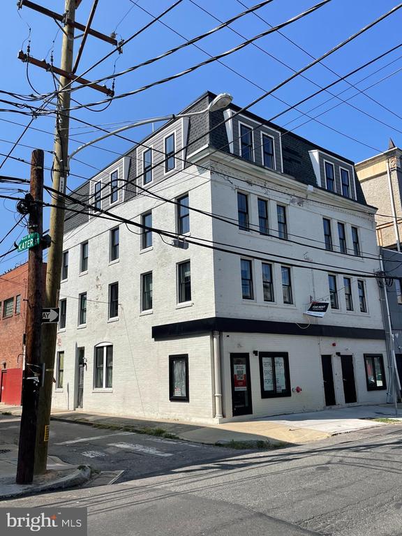 612 S 6TH STREET 4F